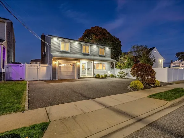 73 Jefferson Place, Massapequa, NY 11758