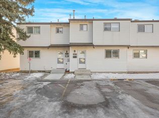 Clareview Lane, Edmonton, AB T5A 3S3