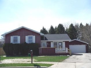 1411 Lizabeth Ln, Waukegan, IL 60087