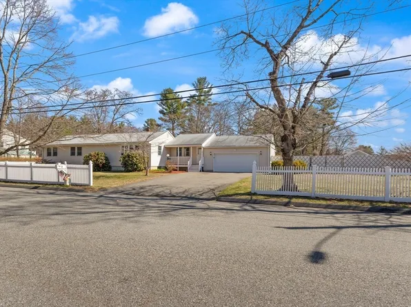 9 Arlene Ave, Wilmington, MA 01887
