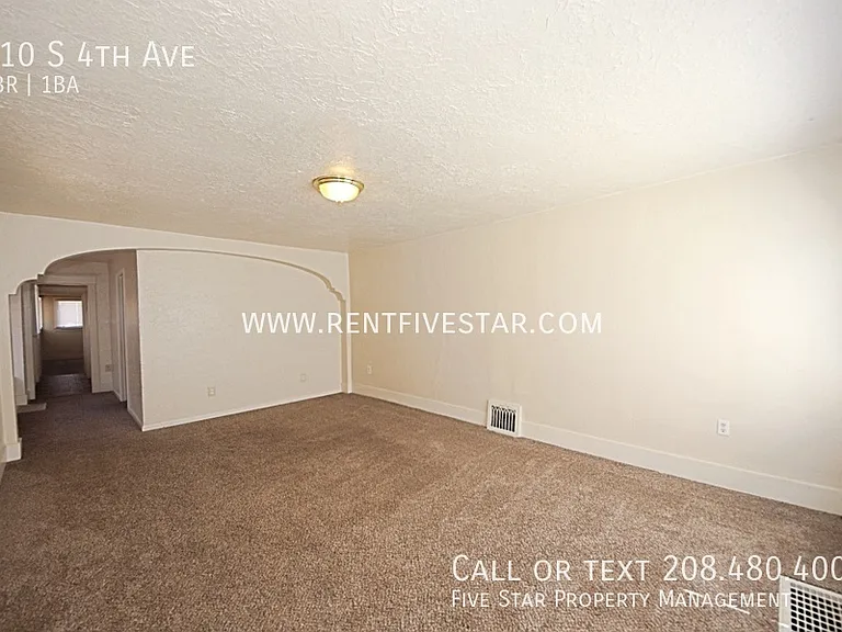 810 S 4th Ave — Photo 4