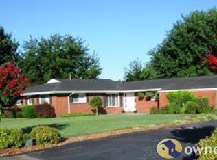 541 Brandonwood Rd, Kingsport, TN 37660