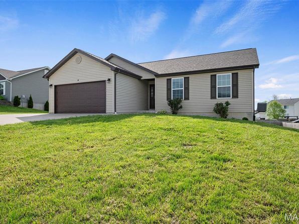 16 Colton Jesse Dr, Winfield, MO 63389