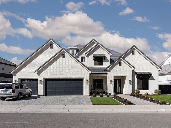 2nd image of 3458 S Walnut Cir