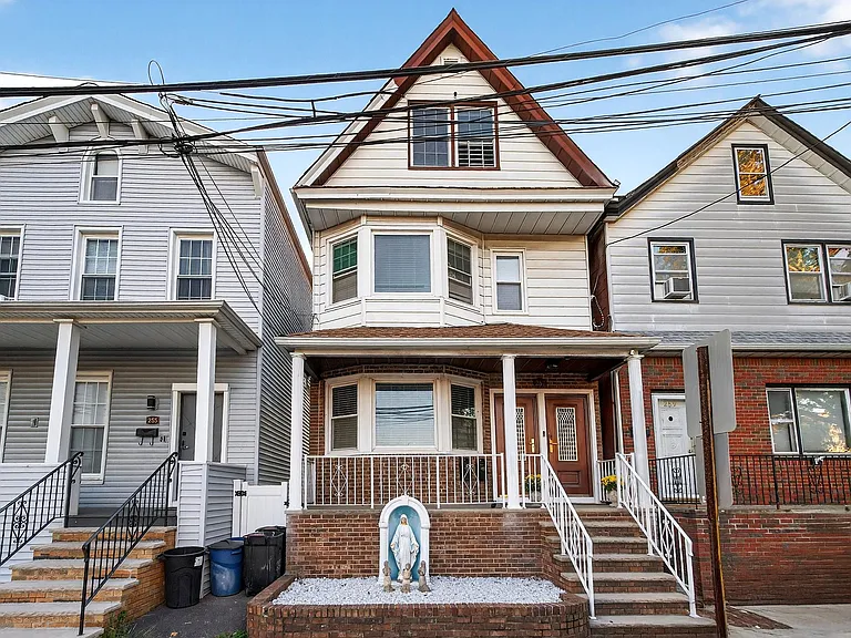 257 Kennedy Blvd #1 — Photo 18