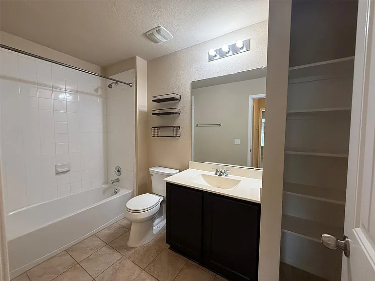 503 Libani Ln — Photo 25