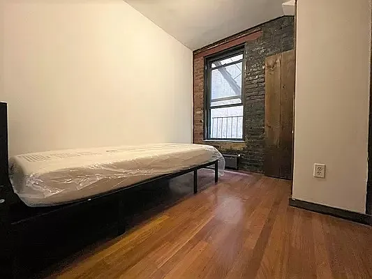 Rented by PocketBroker Inc | media 13