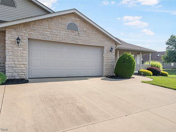 2nd image of 1011 Evergreen Dr NW