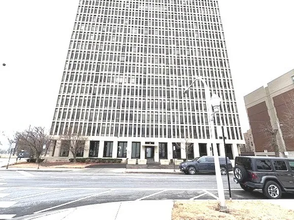 6700 S South Shore Dr APT 17B, Chicago, IL 60649