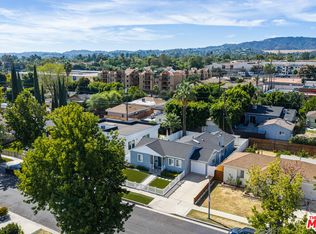 17630 Martha St, Encino, CA 91316