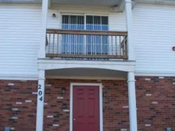 704 Riversedge Dr #28, Saline, MI 48176