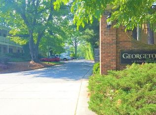 2810 J Carriage Dr, Winston Salem, NC 27106