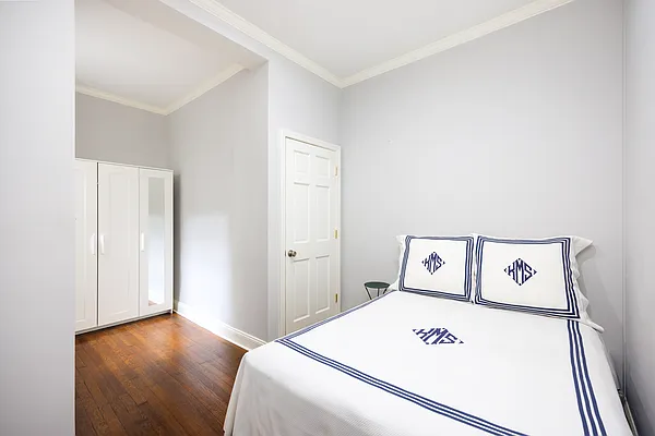 Rented by Nest Seekers International | media 22