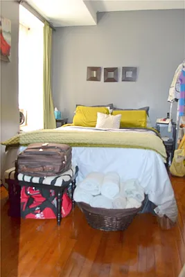 Sold by R New York | media 5
