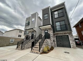 329 High St, Elizabeth, NJ 07202