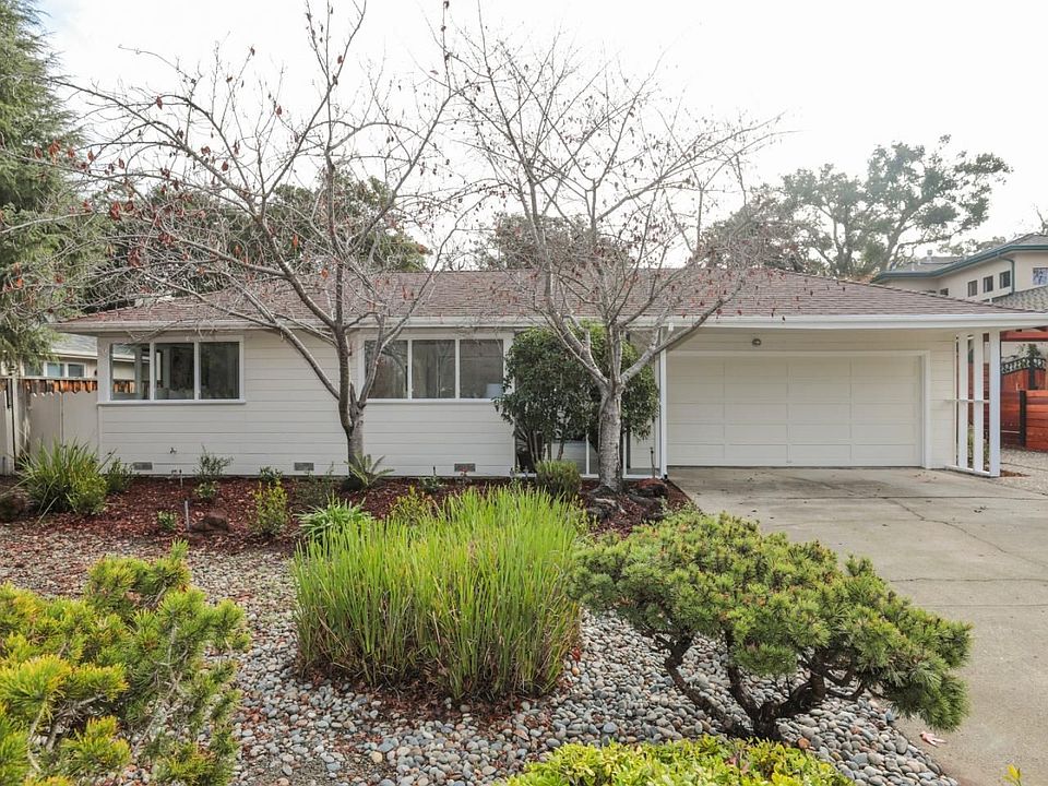 1st image of 629 Glenbrook Dr