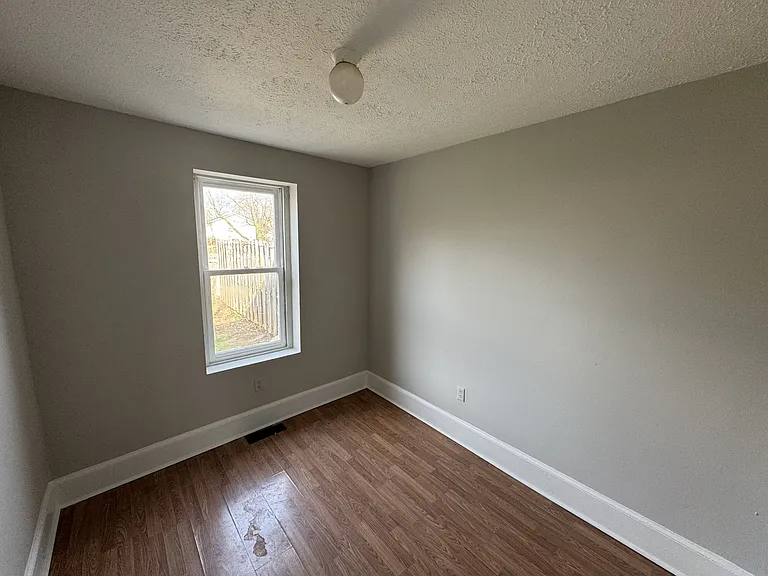 226 N Raleigh St — Photo 7