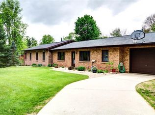 12203 Hoskins Ave, Cedar Springs, MI 49319