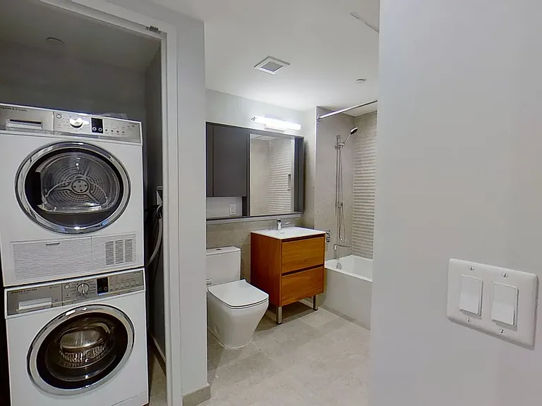 515 E 86th St #609 — Photo 11