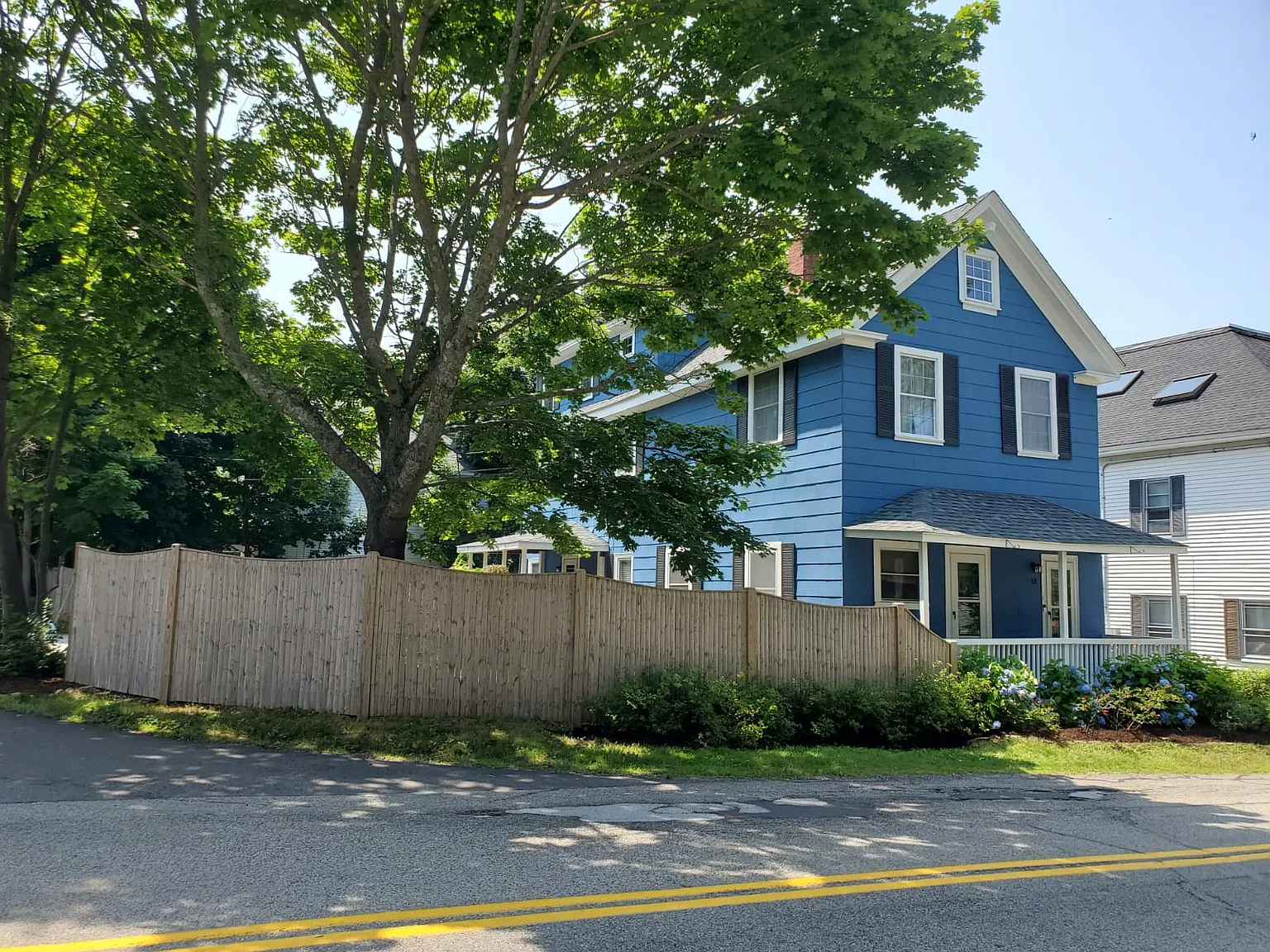 2 bed, 980 sqft, $2,200 — Photo 2