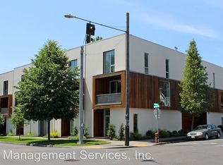 644 NE Knott St #125, Portland, OR 97212