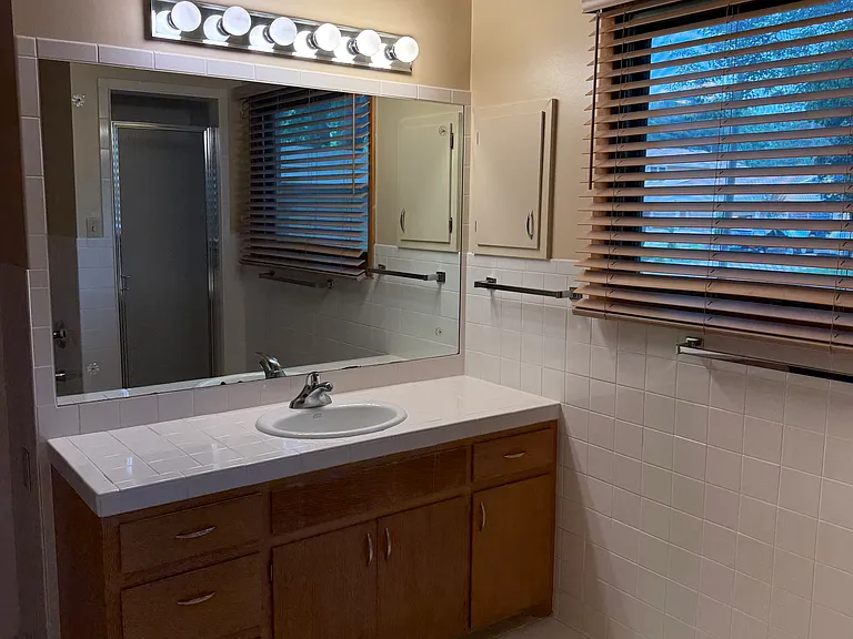 3735 Pace Blvd — Photo 11