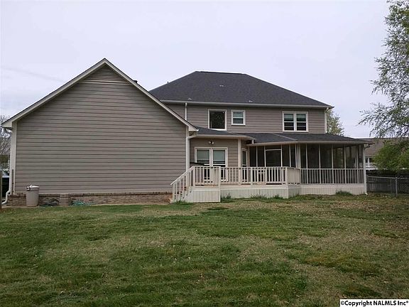 2nd image of 125 Fox Hollow Dr