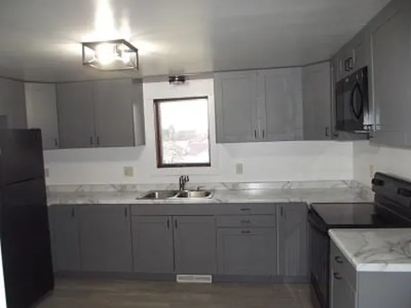 316 Main St, Highland, WI 53543