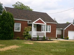 1017 Division St, Sharon, PA 16146