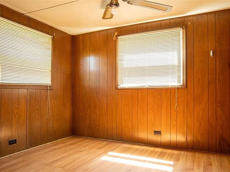 3131 Langley Rd — Photo 25
