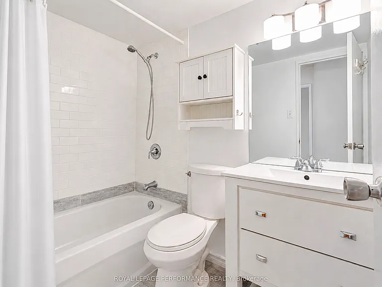 158C McArthur Ave #708 — Photo 19