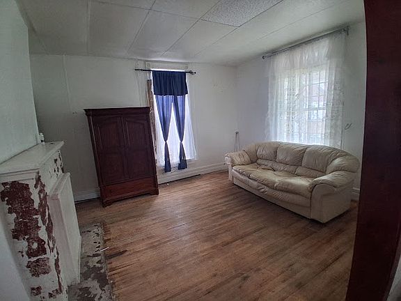 2nd image of 1245 N Union St