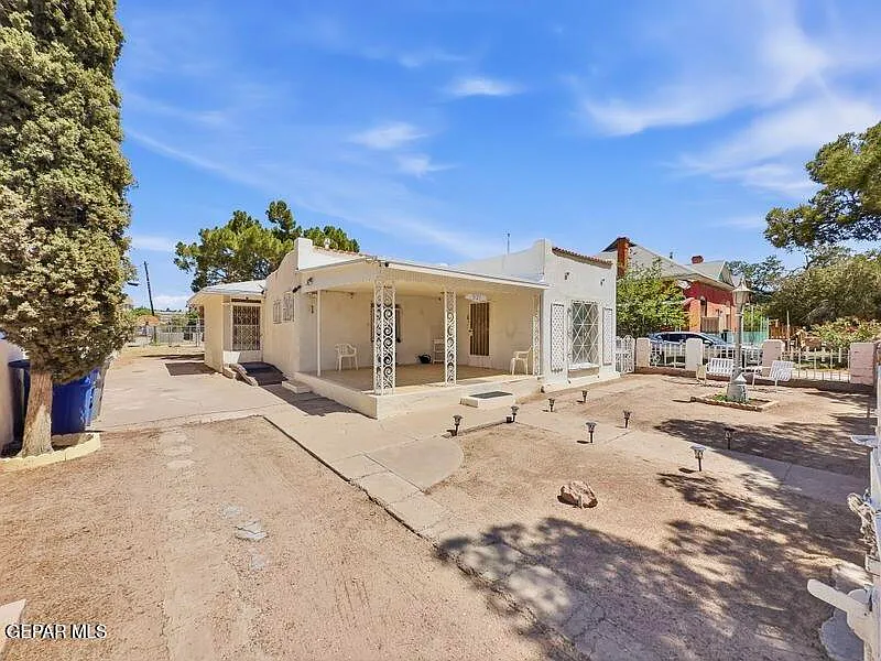 3 bed, 1194 sqft, $1,300 — Photo 3