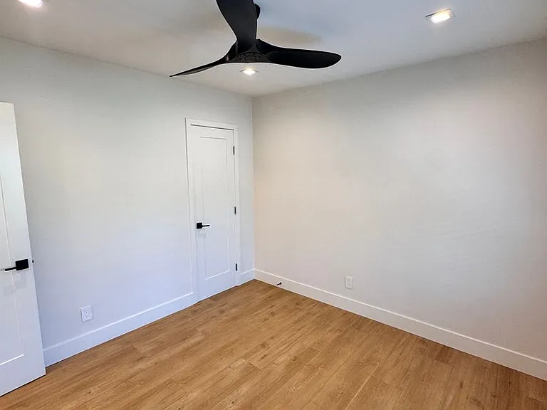 121 Ximeno Ave #6 — Photo 11