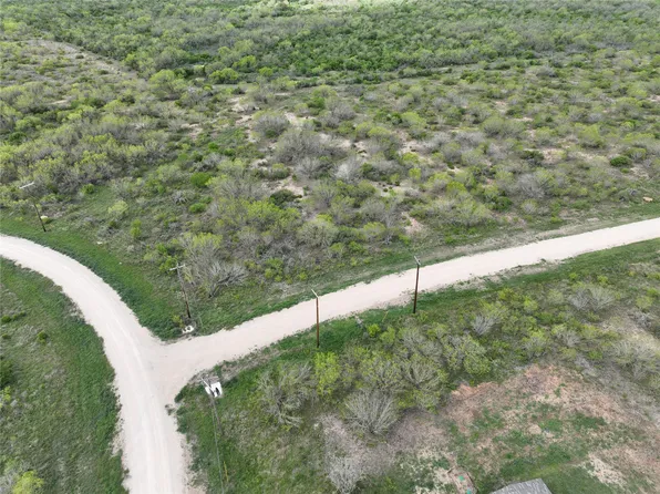 11 Private Road Frio Ests, Moore, TX 78057