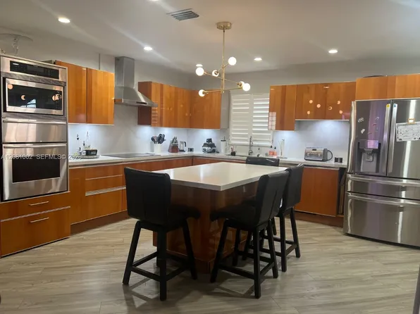 7501 SW 108th Ave, Miami, FL 33173
