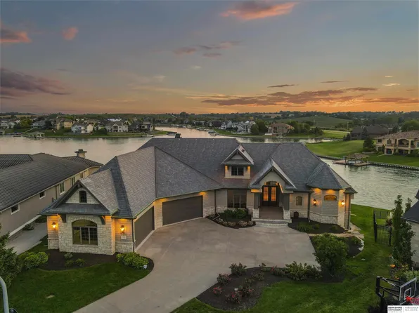 12502 N 178th Cir, Bennington, NE 68007