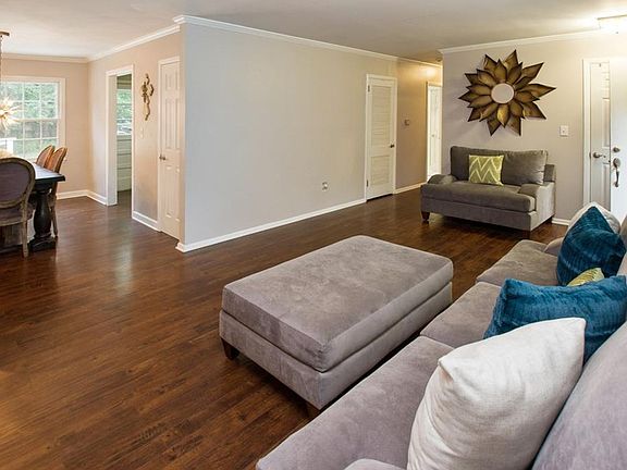 5th image of 9837 Chambray Dr