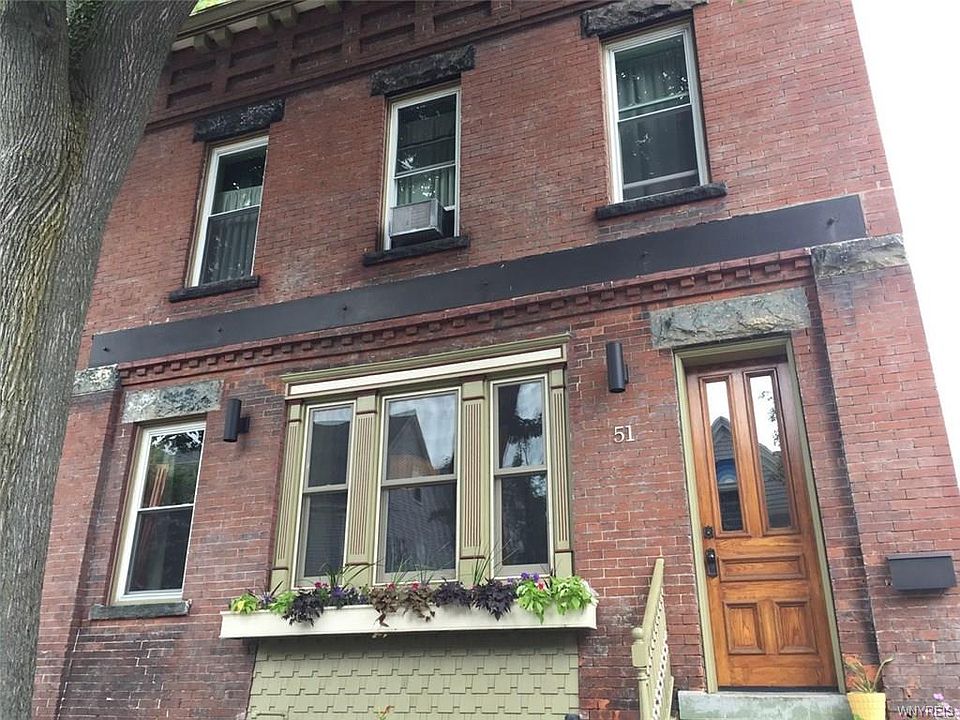 2nd image of 51 Essex St