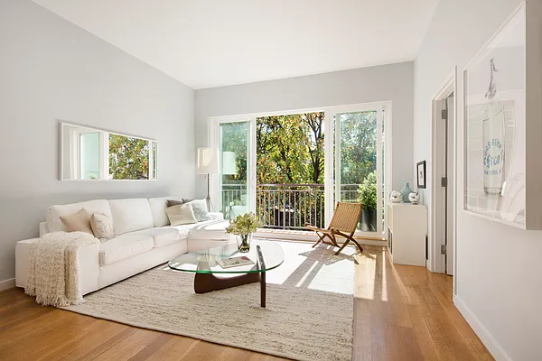 Sold by Stribling | media 1