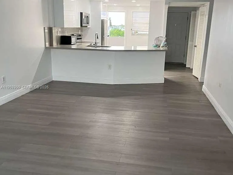 1750 NE 191st St #5071 — Photo 8