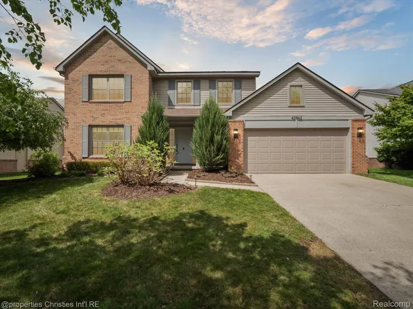 42962 Sandstone Dr, Novi, MI 48377