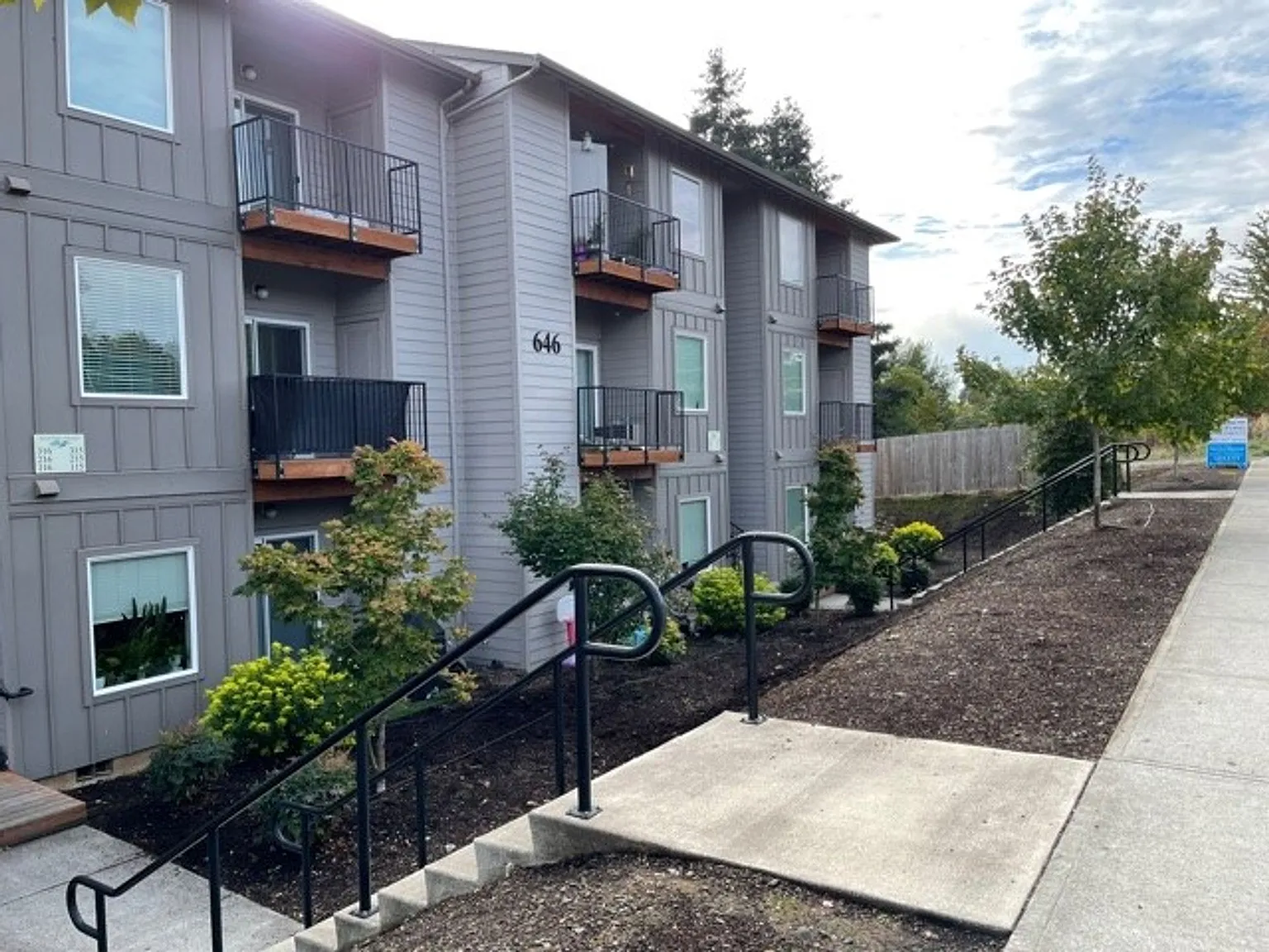 River Valley Terrace — Photo 3
