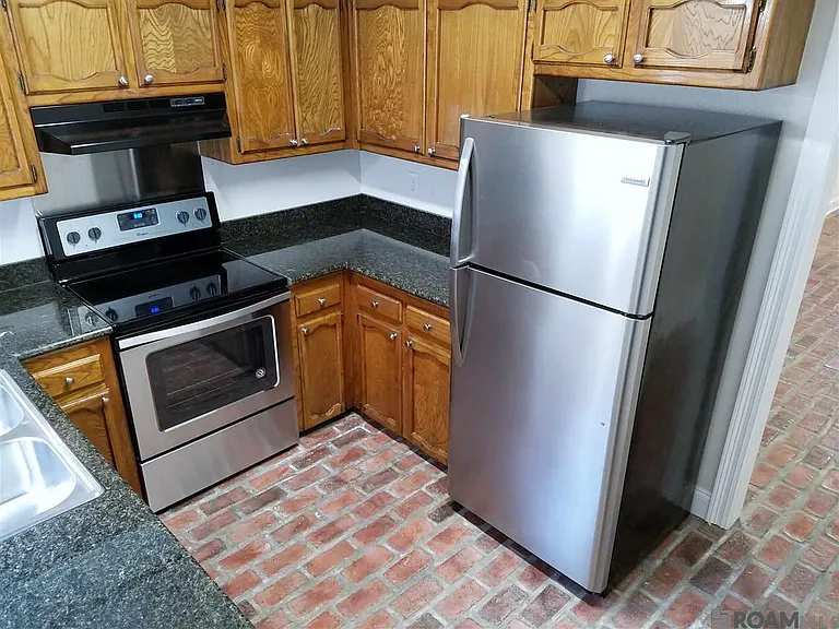 839 E Boyd Dr #A — Photo 3