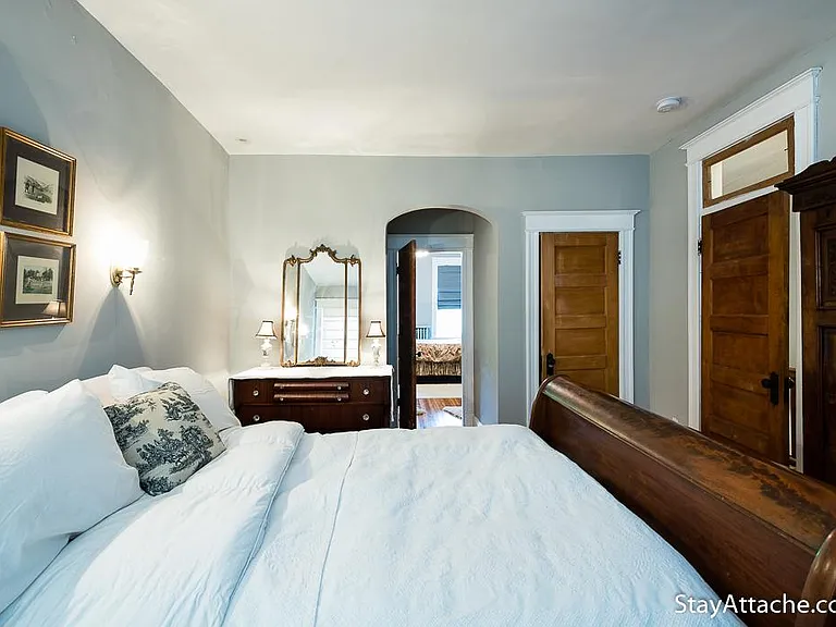 723 5th St NE — Photo 24