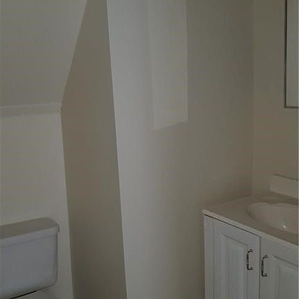 4th image of 503 S College Ave Unit 2