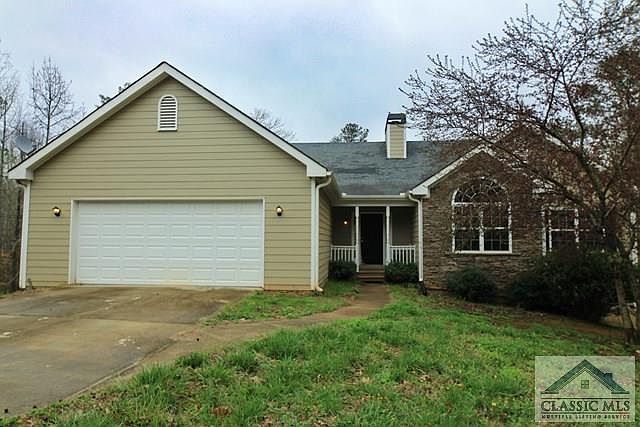 1st image of 300 Oak Hill Cir