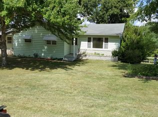 1011 Benton Ave, Neosho, MO 64850