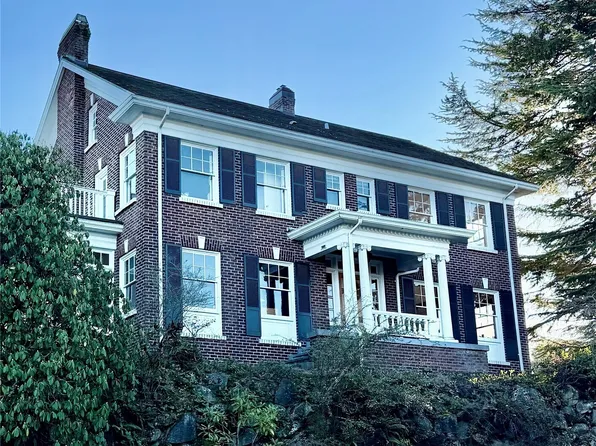 3303 Cascadia Avenue S, Seattle, WA 98144