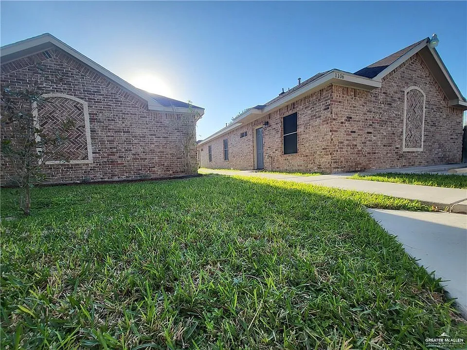 1106 Ursula St #2